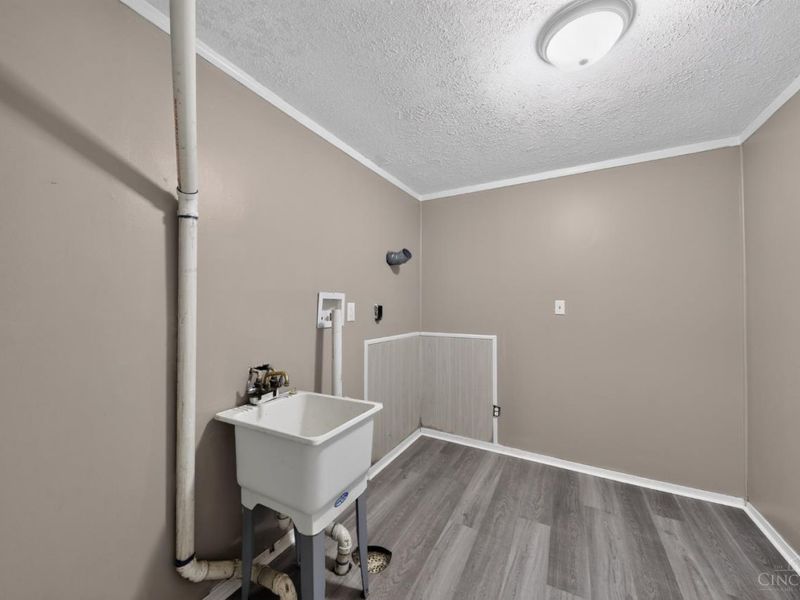 8769 Zodiac Drive, Springfield Twp., OH 45231 Photo 26