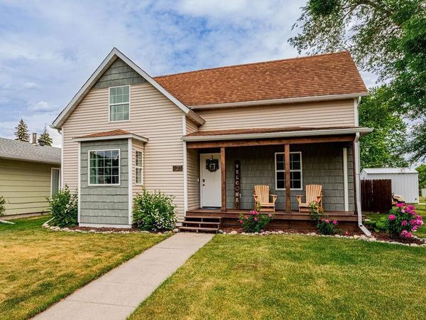121 5th Avenue N, Casselton, ND 58012