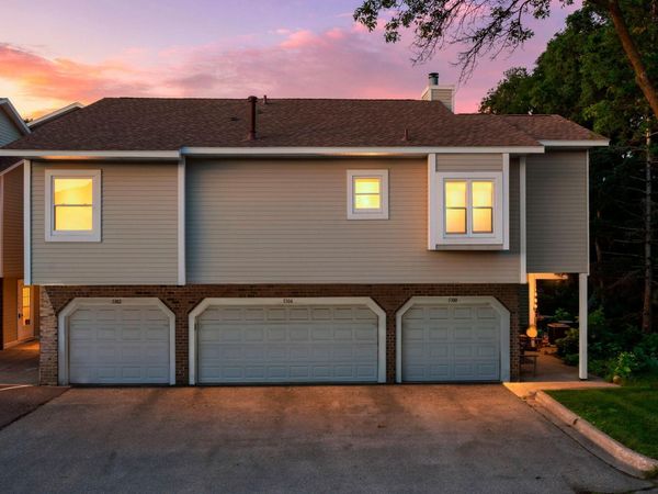 5304 Highpointe Terrace, Bloomington, MN 55437