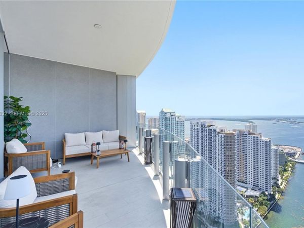300 Biscayne Boulevard Way, Unit 4007W, Miami, FL 33131