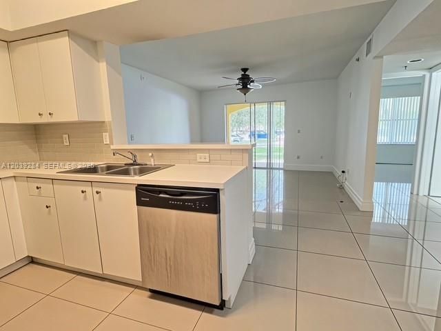 5540 NW 61st St, Unit 409, Coconut Creek, FL 33073 Photo