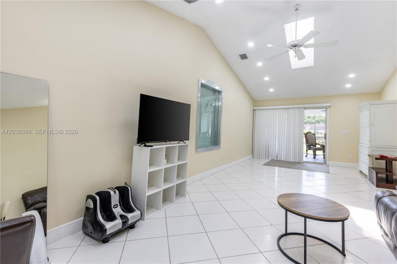 19323 Carolina Cir , Boca Raton, FL 33434 Photo