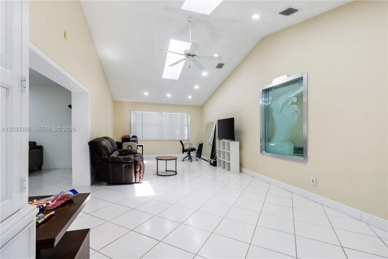 19323 Carolina Cir , Boca Raton, FL 33434 Photo
