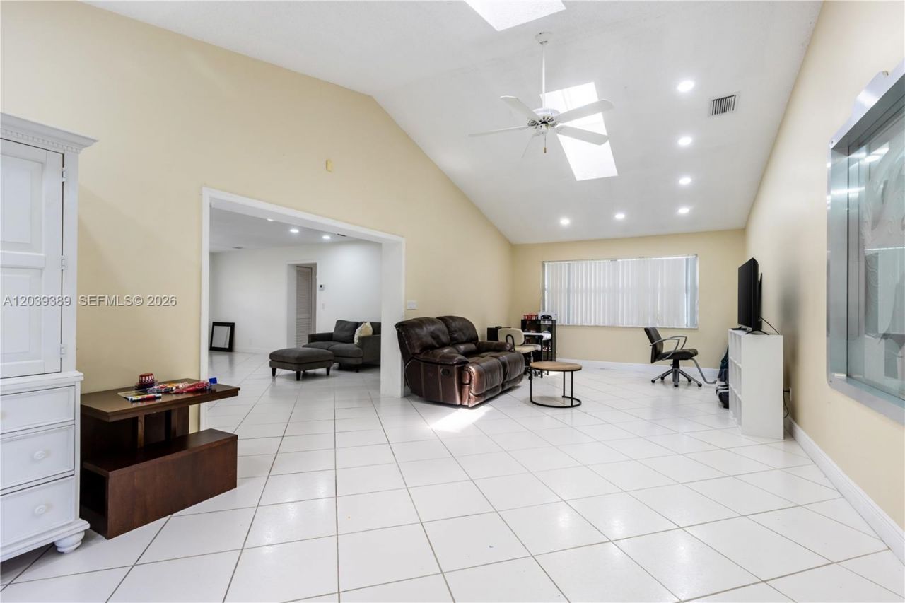 19323 Carolina Cir , Boca Raton, FL 33434 Photo