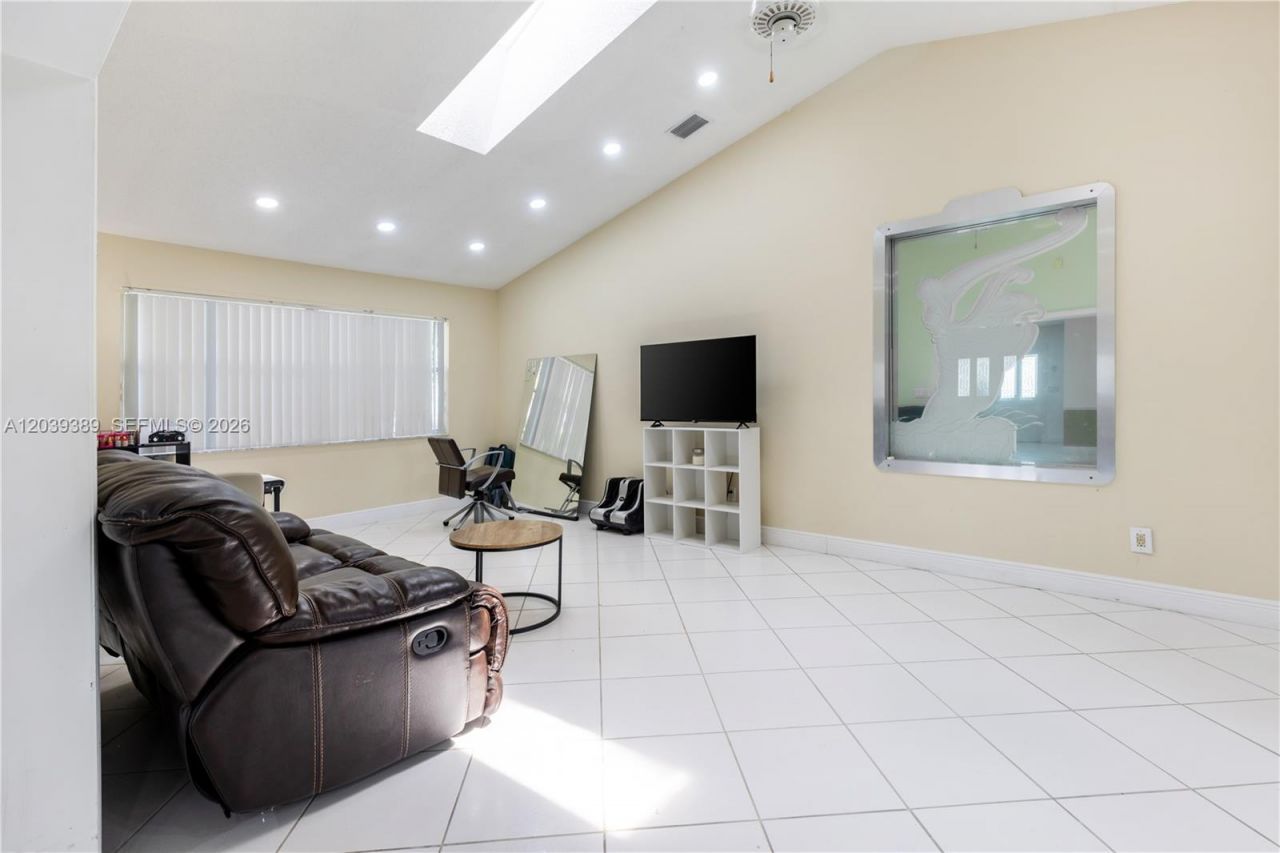 19323 Carolina Cir , Boca Raton, FL 33434 Photo