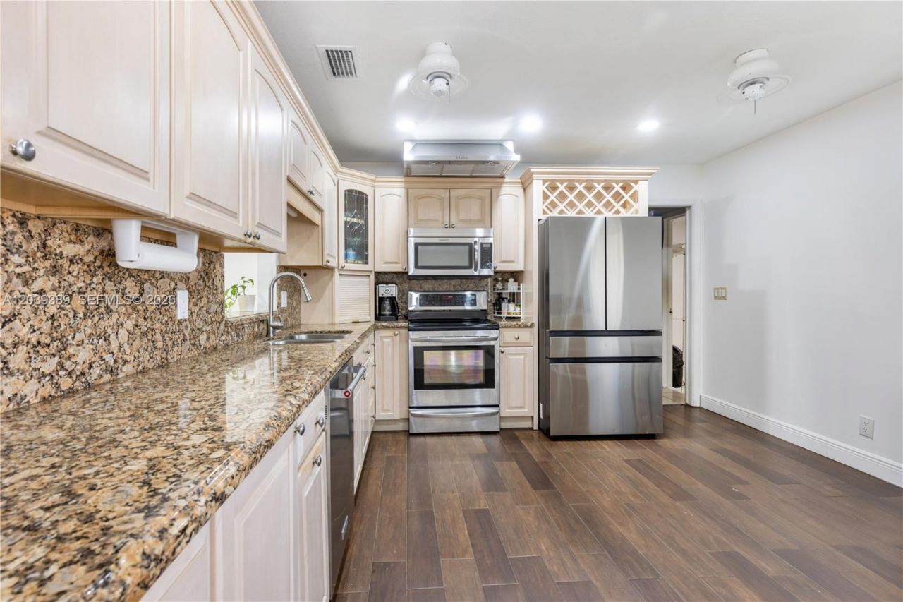 19323 Carolina Cir , Boca Raton, FL 33434 Photo
