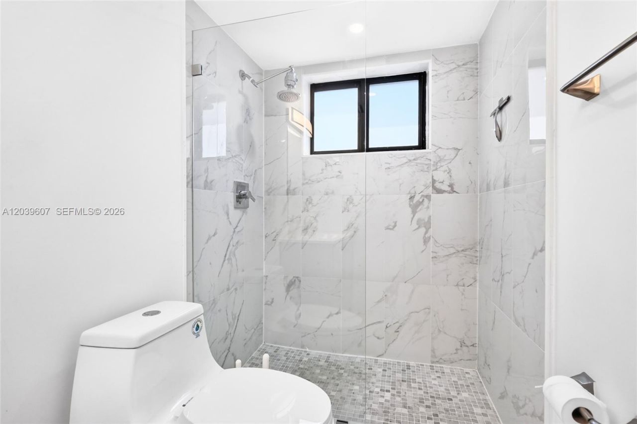 3522 SW 25th St , Unit 3522, Miami, FL 33133 Photo