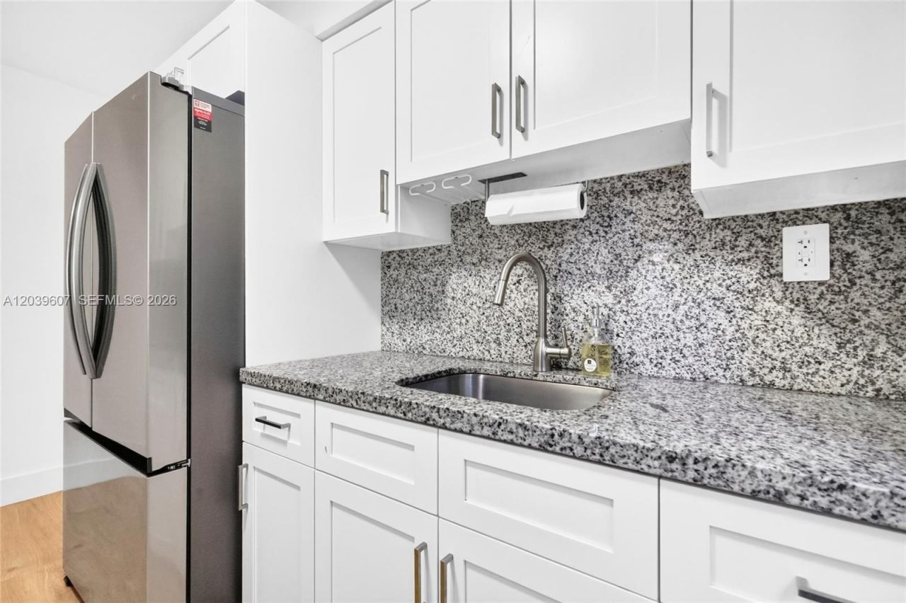 3522 SW 25th St , Unit 3522, Miami, FL 33133 Photo