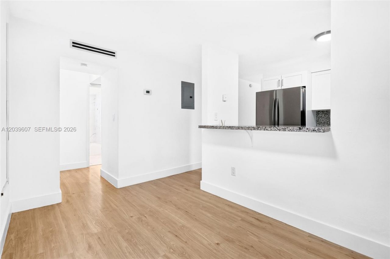 3522 SW 25th St , Unit 3522, Miami, FL 33133 Photo