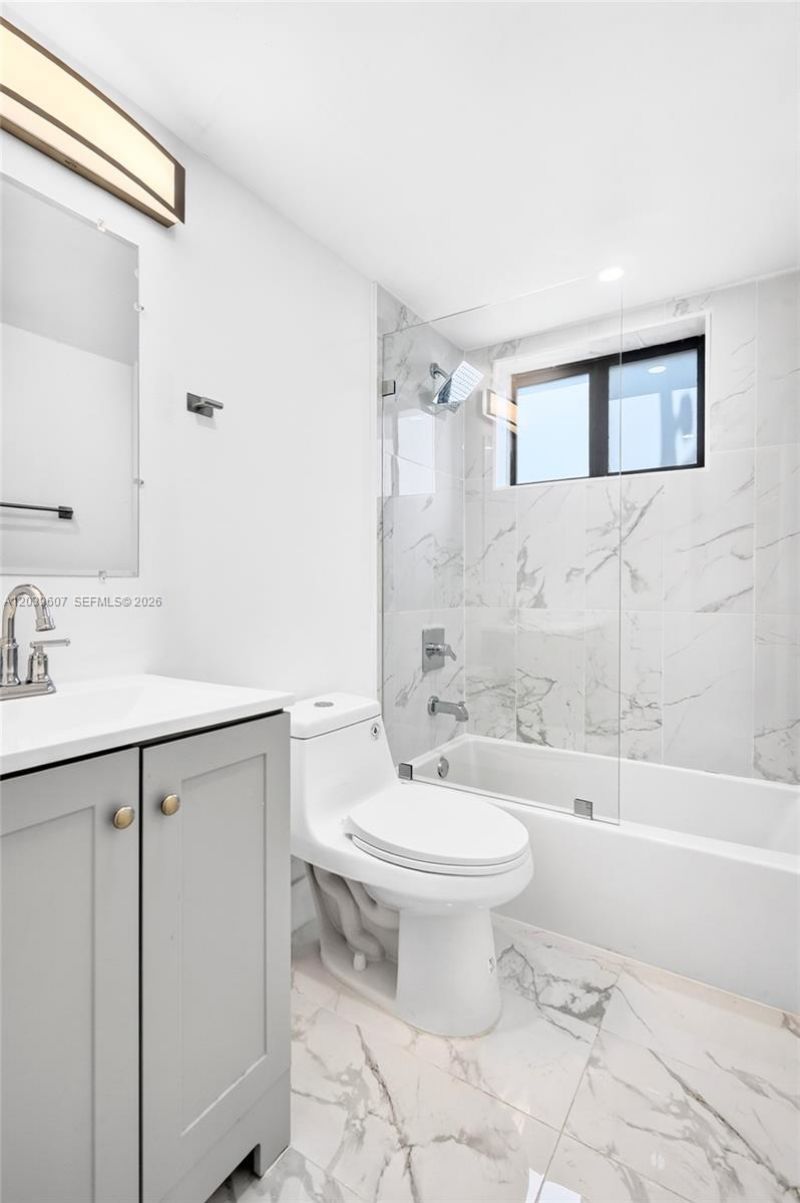 3522 SW 25th St , Unit 3522, Miami, FL 33133 Photo