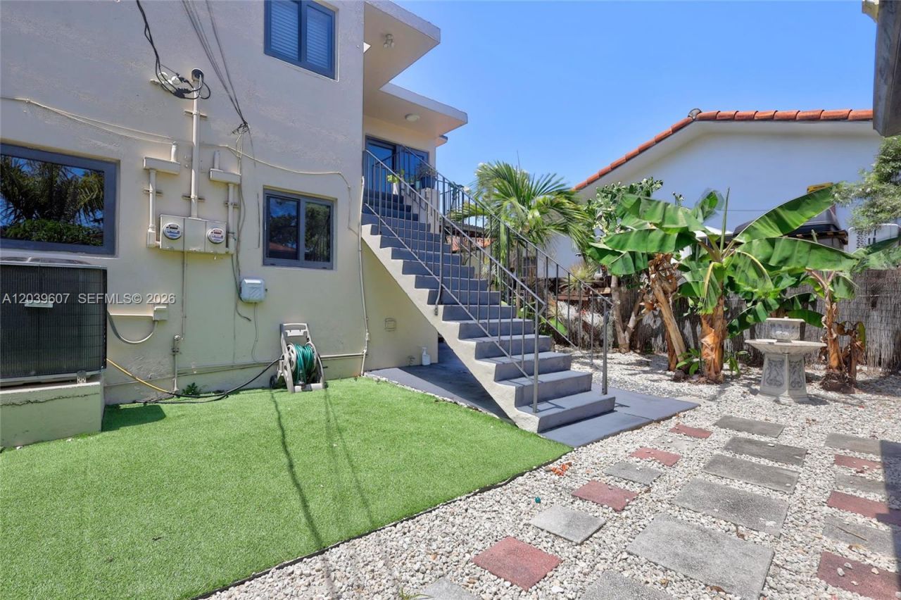 3522 SW 25th St , Unit 3522, Miami, FL 33133 Photo