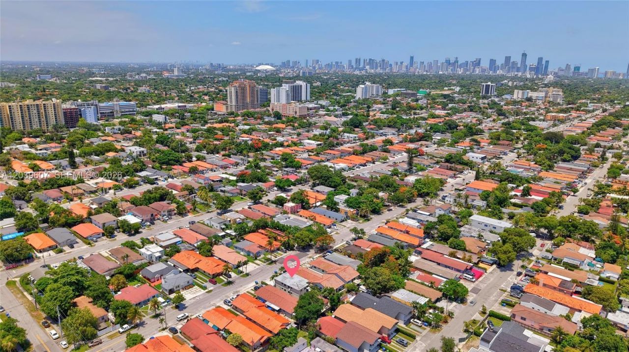 3522 SW 25th St , Unit 3522, Miami, FL 33133 Photo