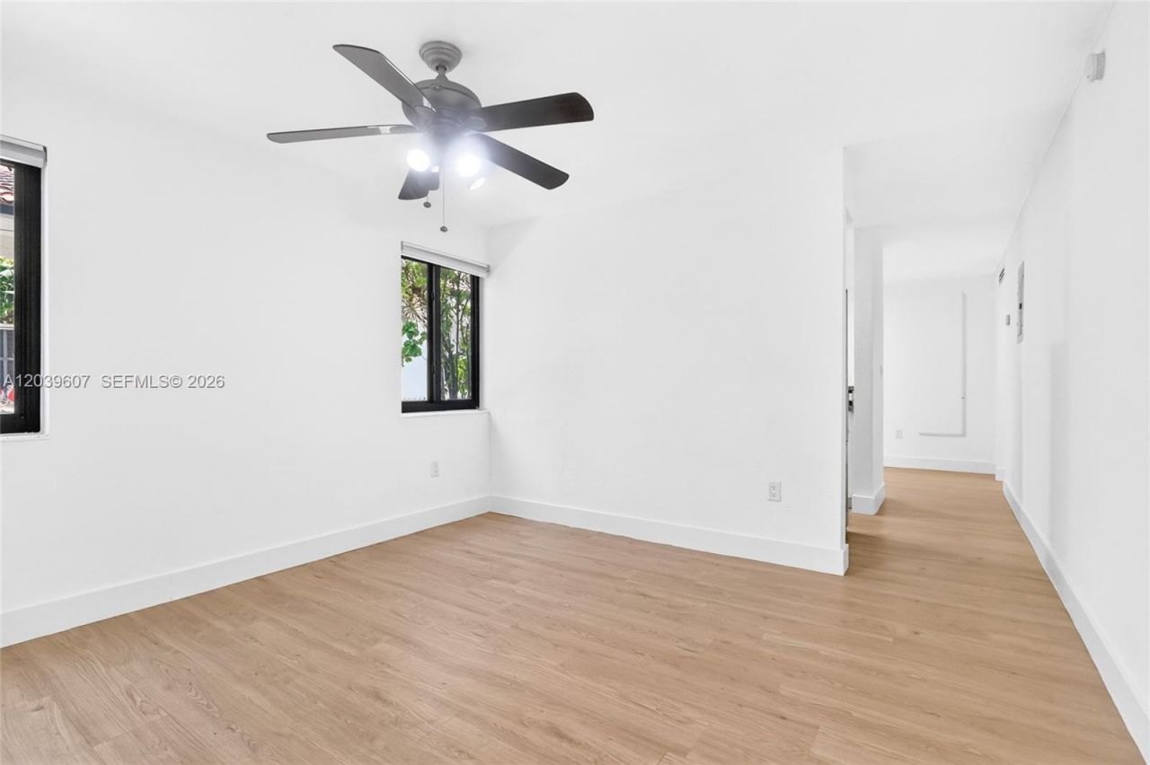 3522 SW 25th St , Unit 3522, Miami, FL 33133 Photo