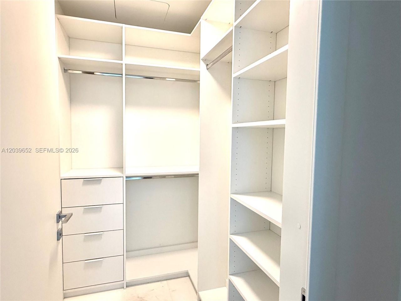 300 Biscayne Blvd Way, Unit 4008, Miami, FL 33131 Photo