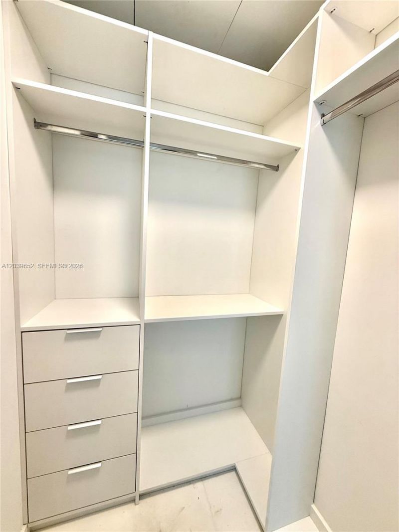 300 Biscayne Blvd Way, Unit 4008, Miami, FL 33131 Photo
