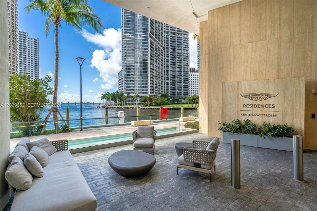 300 Biscayne Blvd Way, Unit 4008, Miami, FL 33131 Photo