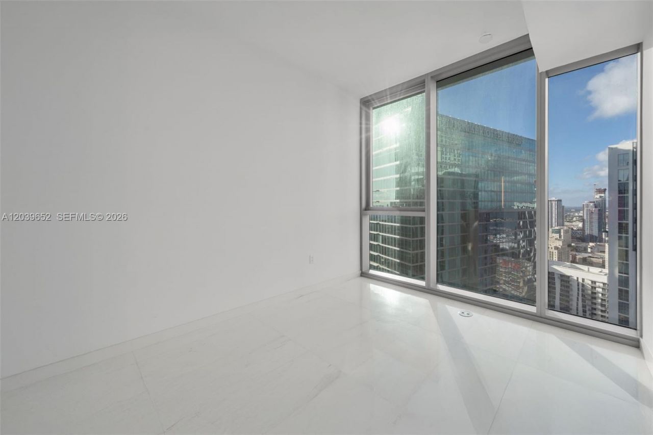 300 Biscayne Blvd Way, Unit 4008, Miami, FL 33131 Photo