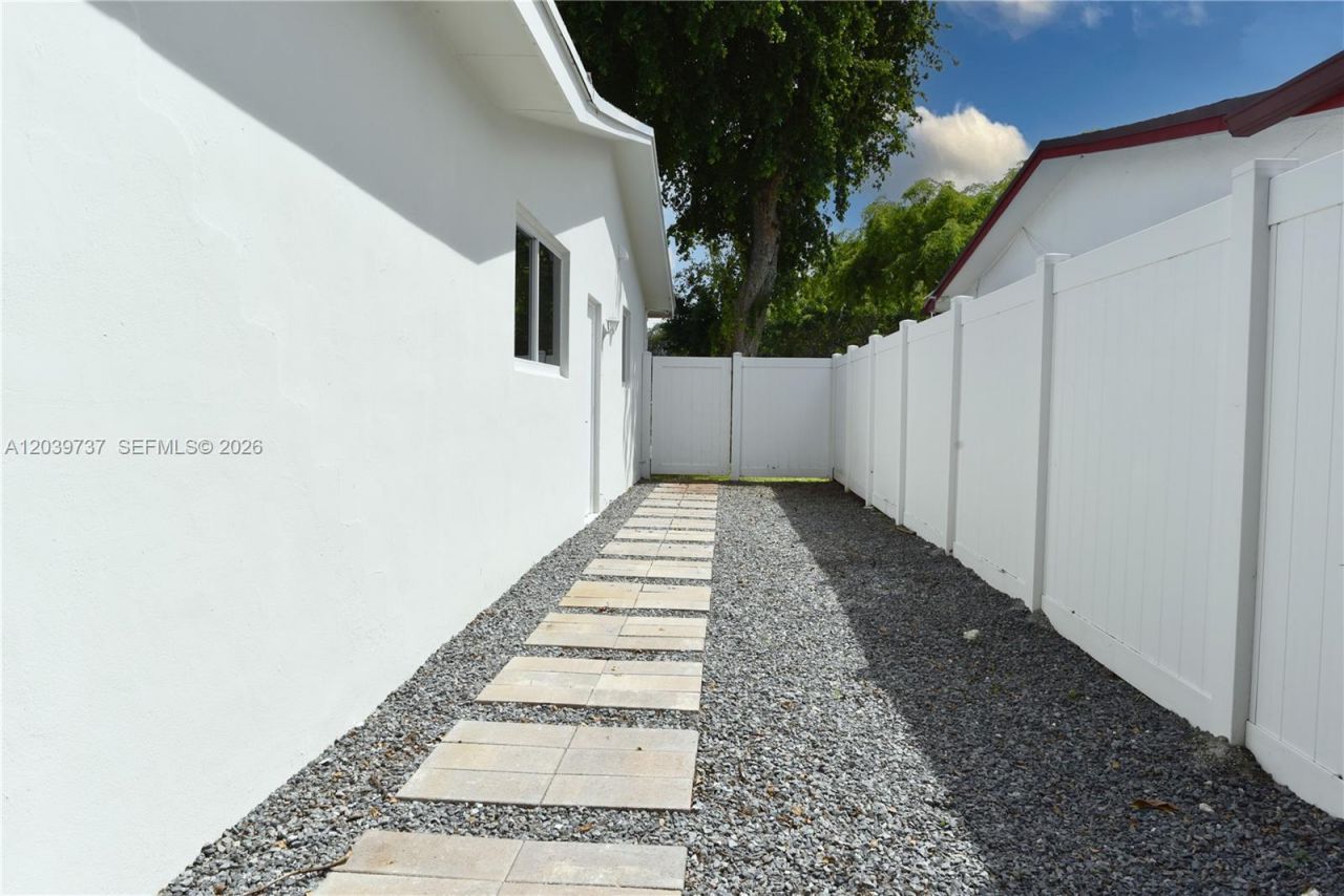 Please Call For Address, Hollywood, FL 33021 Photo