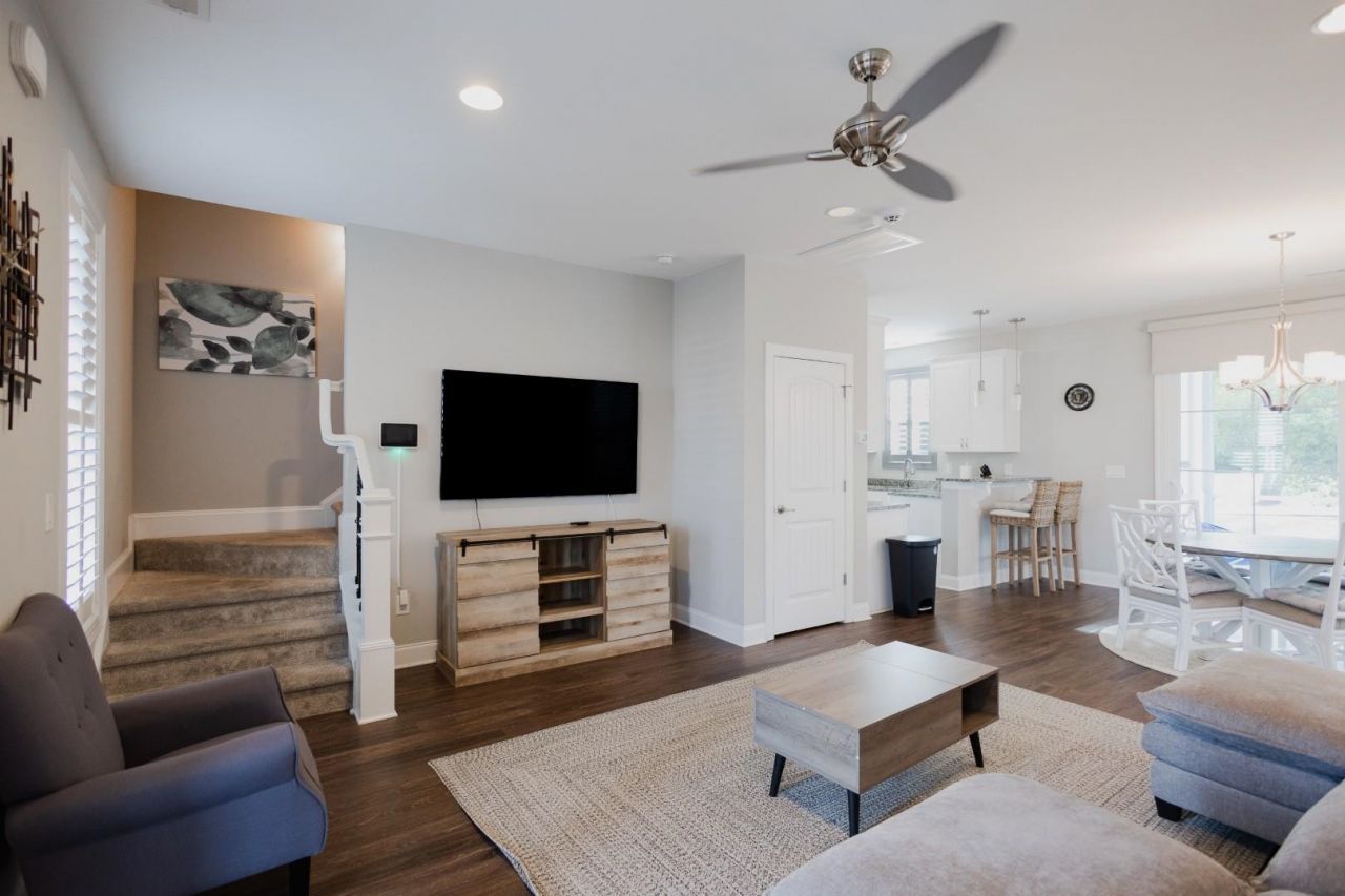 5204 Sea Coral Way Photo 14