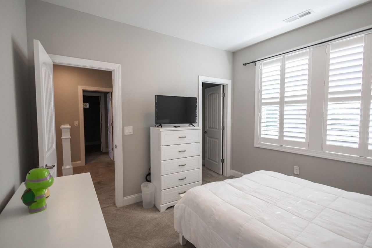 5204 Sea Coral Way Photo 24
