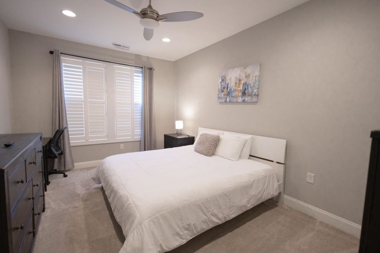 5204 Sea Coral Way Photo 25