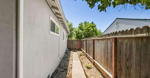2167 Sarazen Ave, Sacramento, CA 95822 Photo