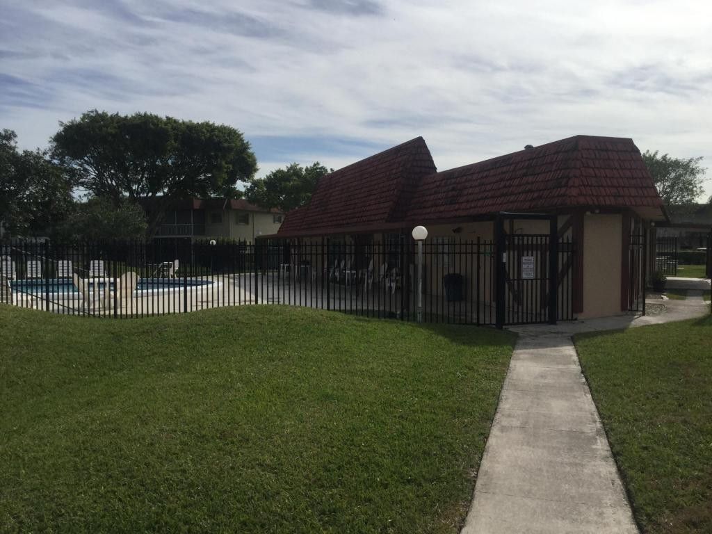 9272 SW 3rd Street, Unit 410, Boca Raton, FL 33428 Photo
