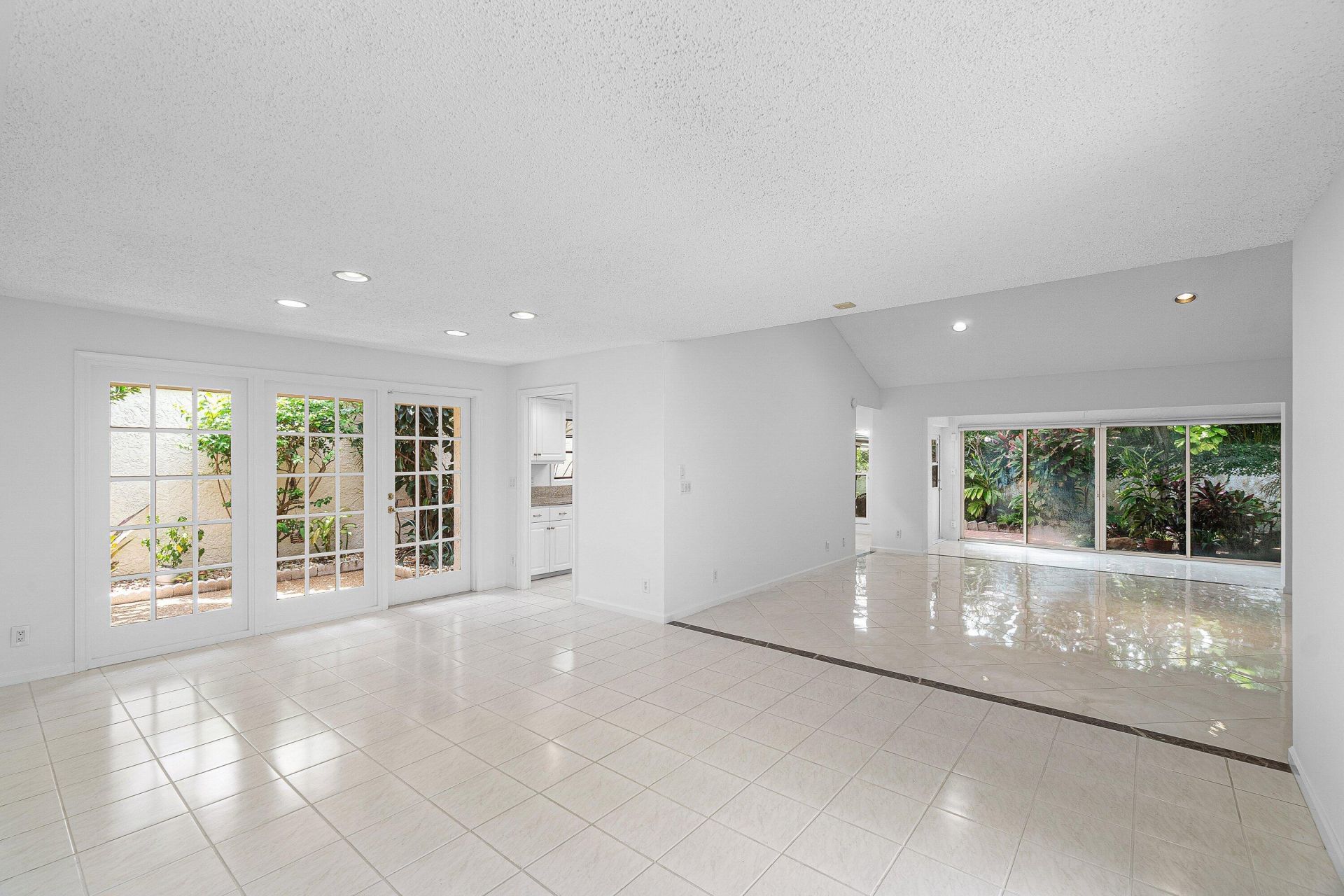 5635 Kiowa Circle, Boynton Beach, FL 33437 Photo