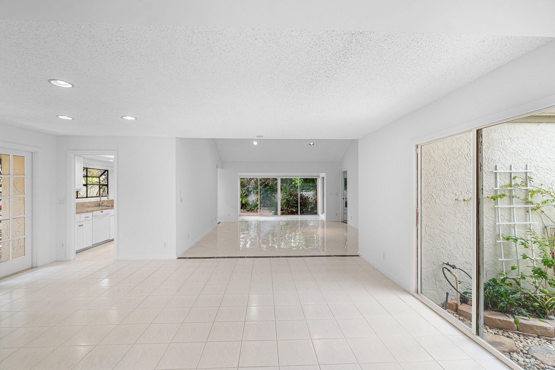 5635 Kiowa Circle, Boynton Beach, FL 33437 Photo