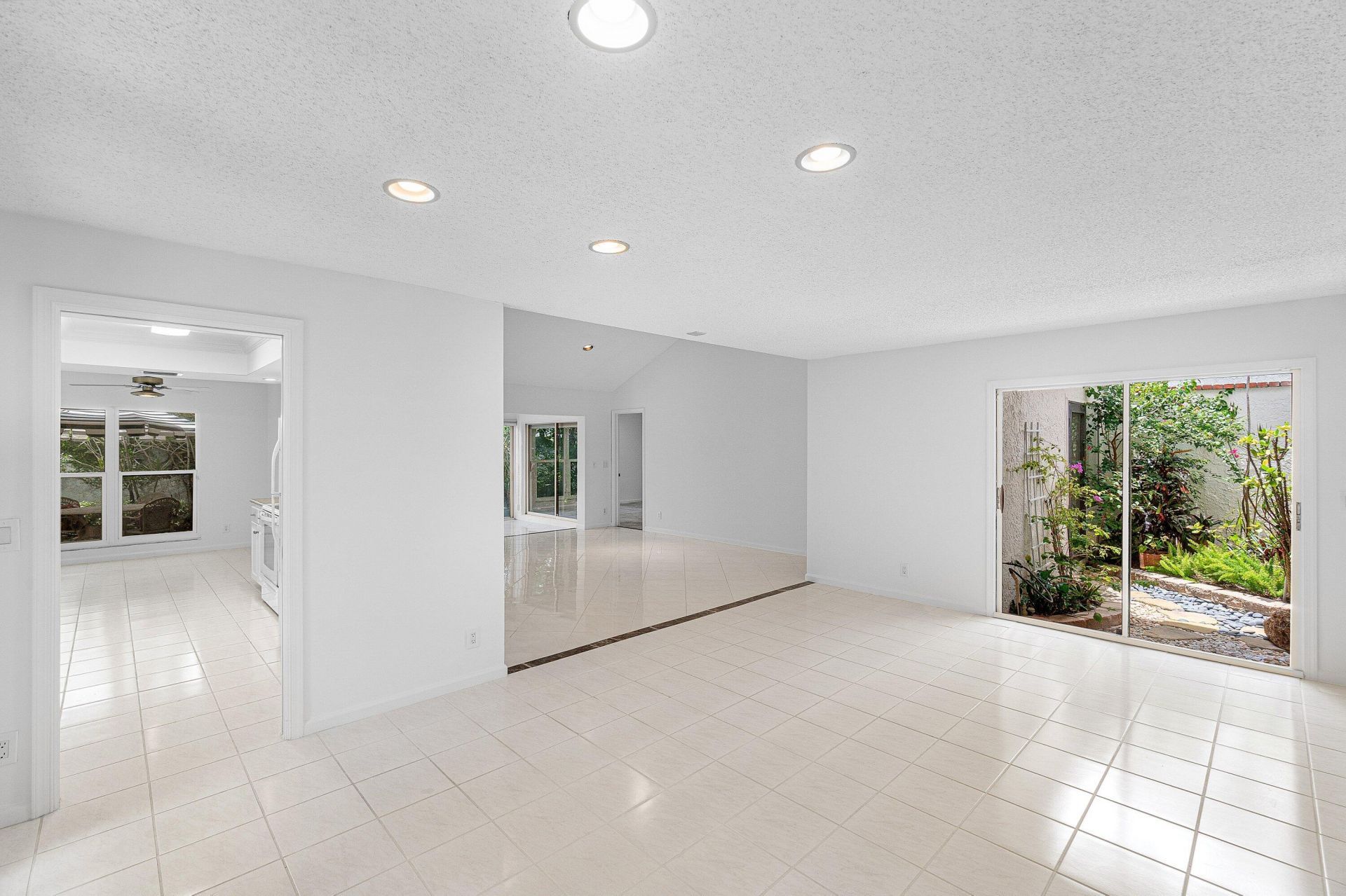 5635 Kiowa Circle, Boynton Beach, FL 33437 Photo