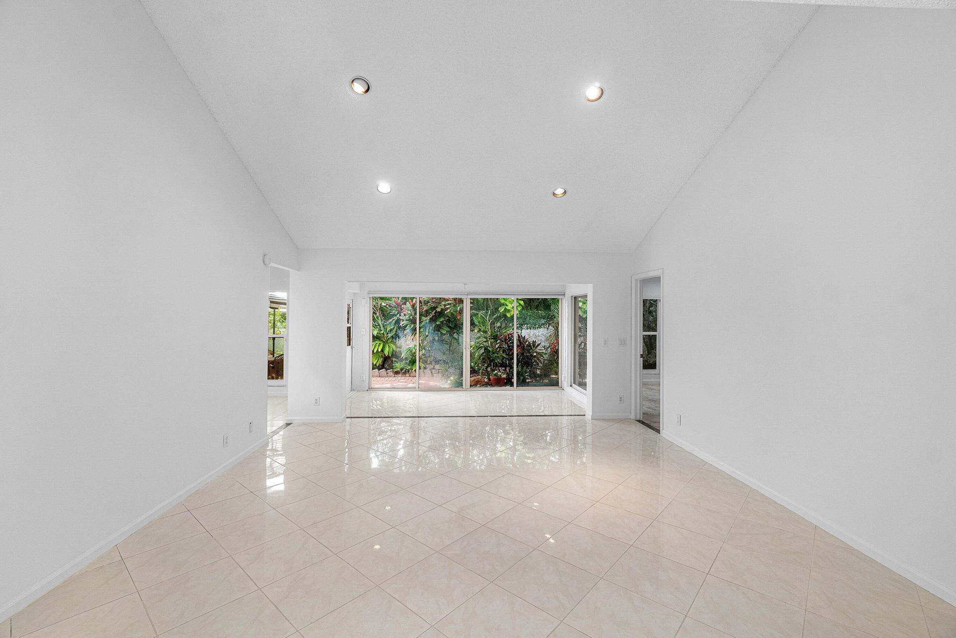 5635 Kiowa Circle, Boynton Beach, FL 33437 Photo