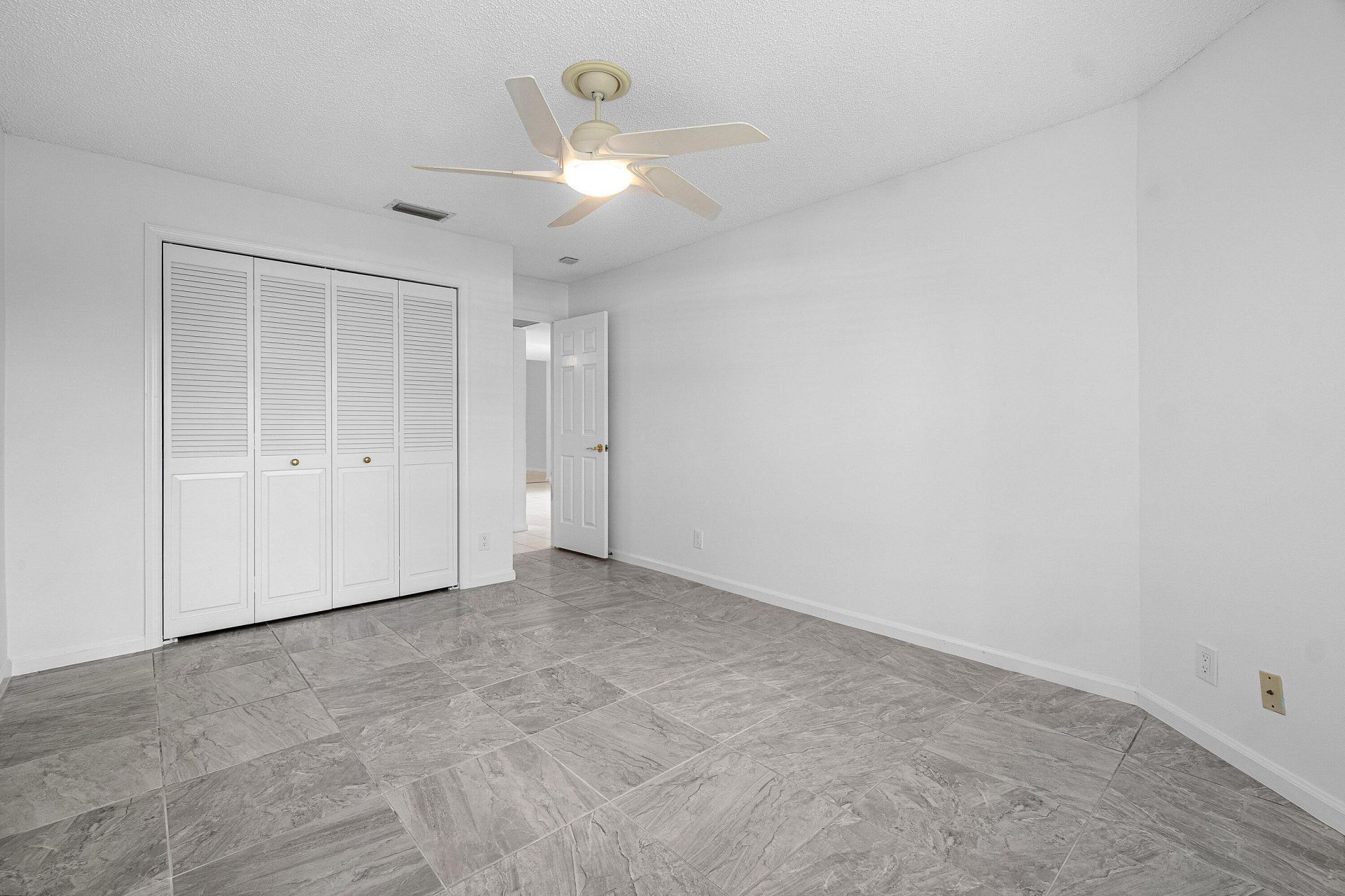 5635 Kiowa Circle, Boynton Beach, FL 33437 Photo