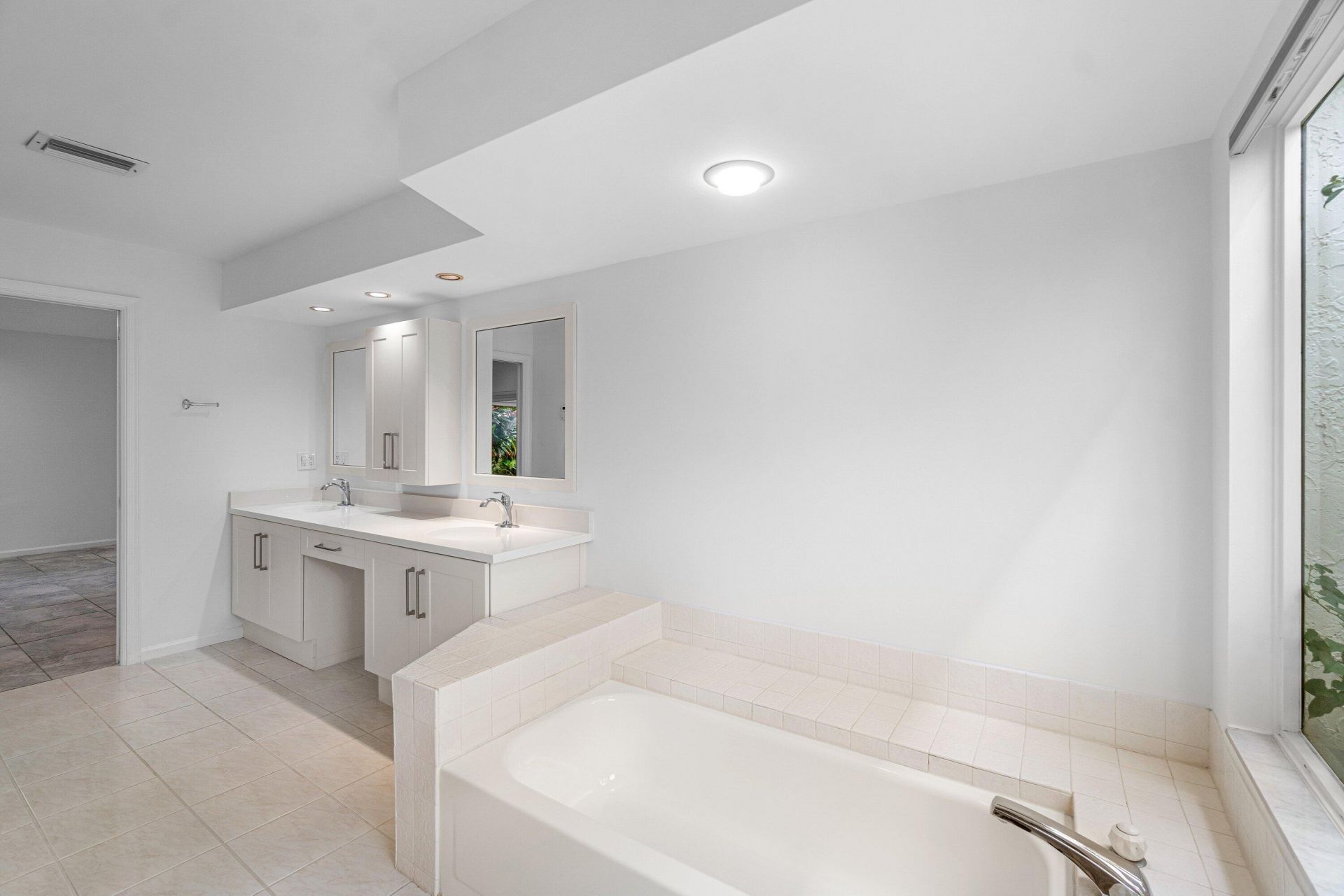 5635 Kiowa Circle, Boynton Beach, FL 33437 Photo