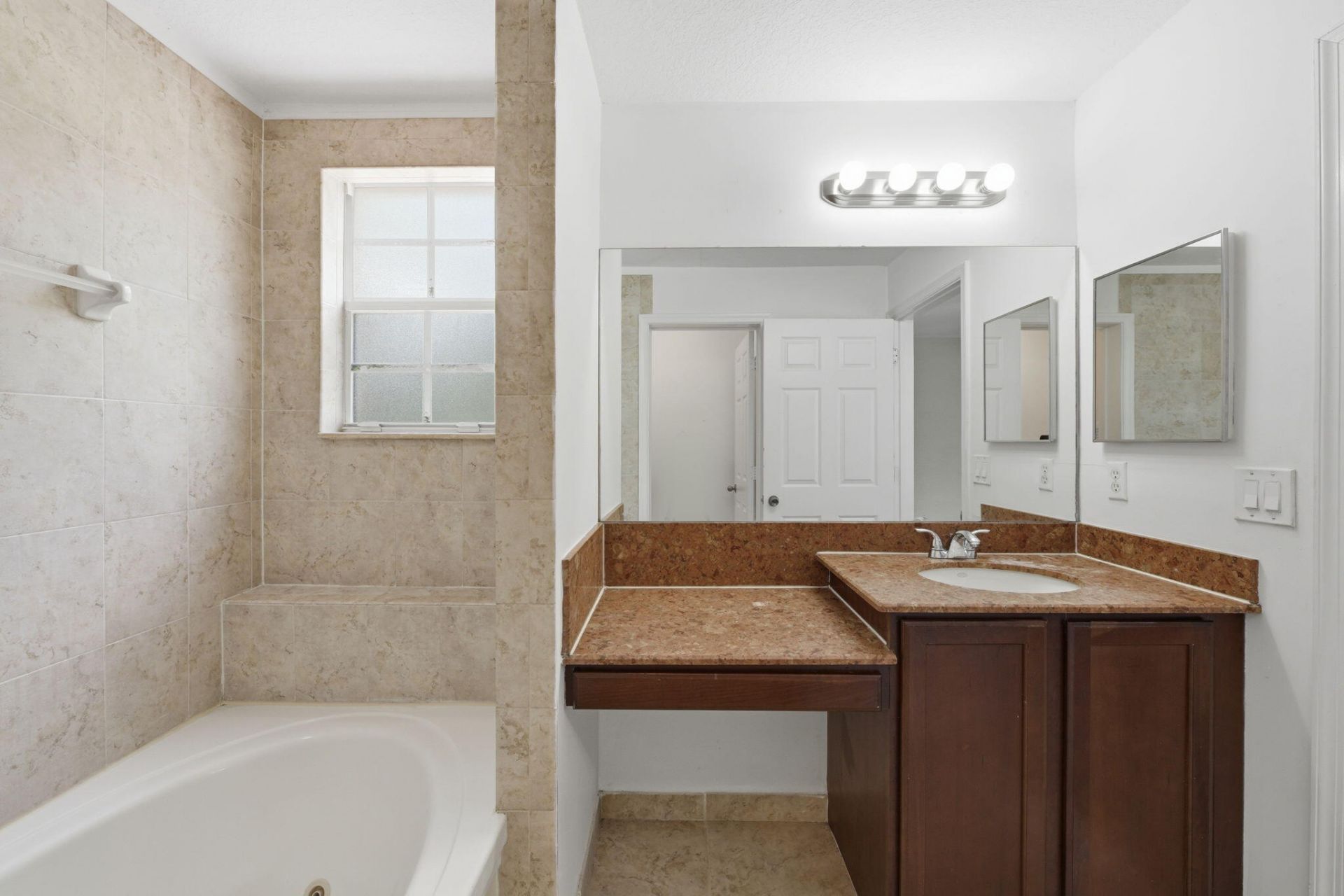 4804 W Bexley Park Drive, Unit B, Delray Beach, FL 33445 Photo
