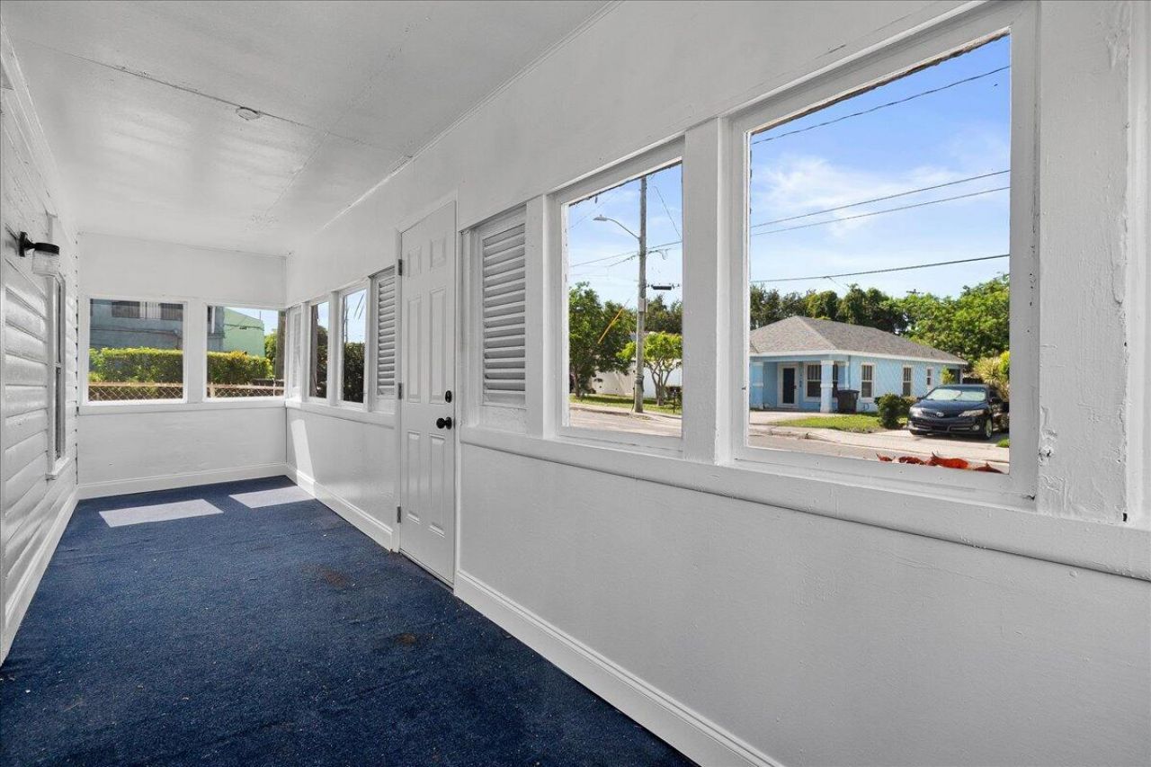 1011 22nd Street, West Palm Beach, FL 33407 Photo
