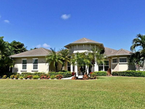 2043 SE Bisbee Street, Port St. Lucie, FL 34952