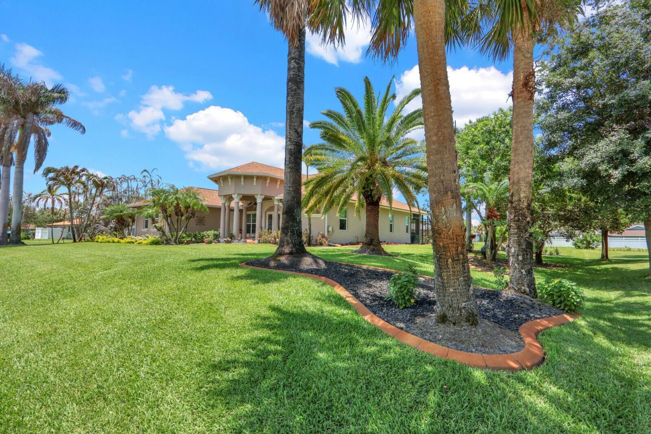2043 SE Bisbee Street, Port Saint Lucie, FL 34952 Photo