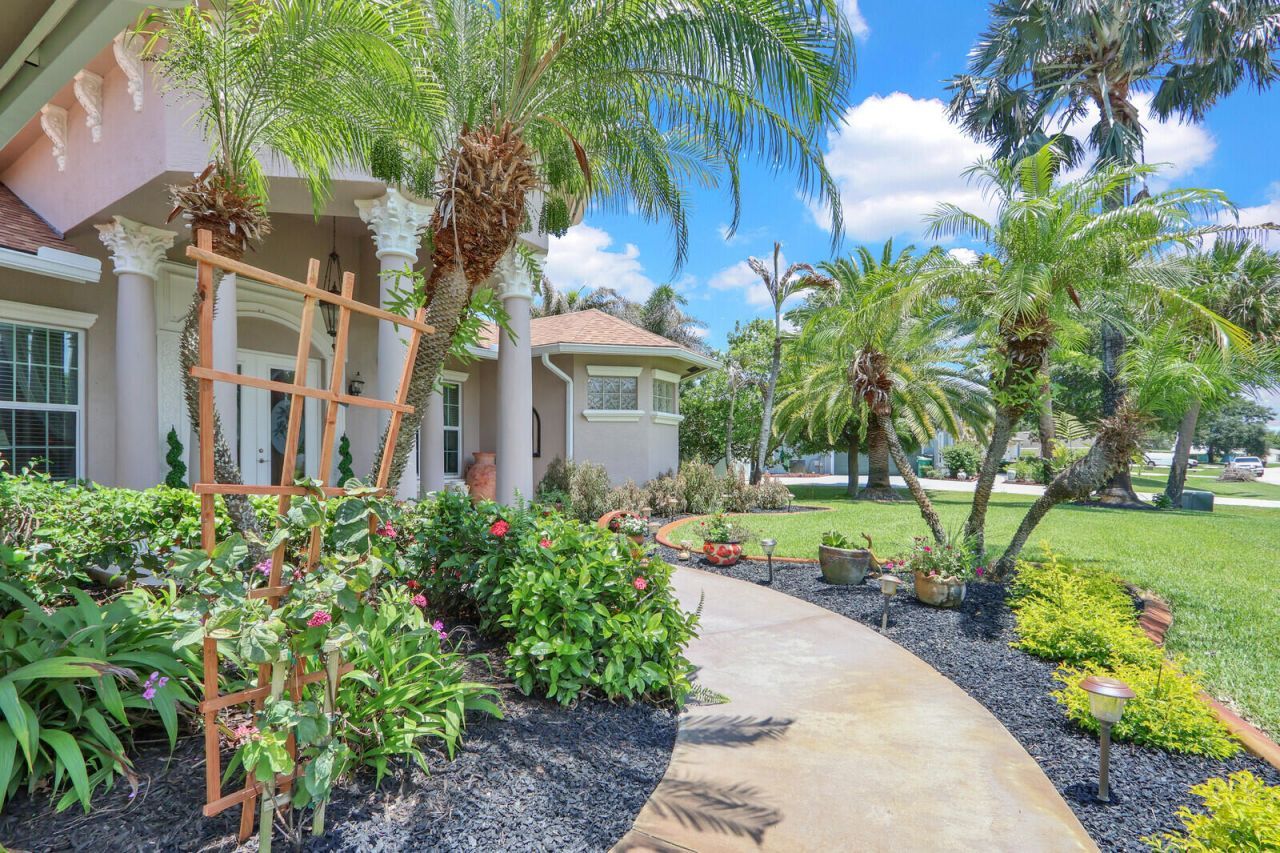 2043 SE Bisbee Street, Port Saint Lucie, FL 34952 Photo