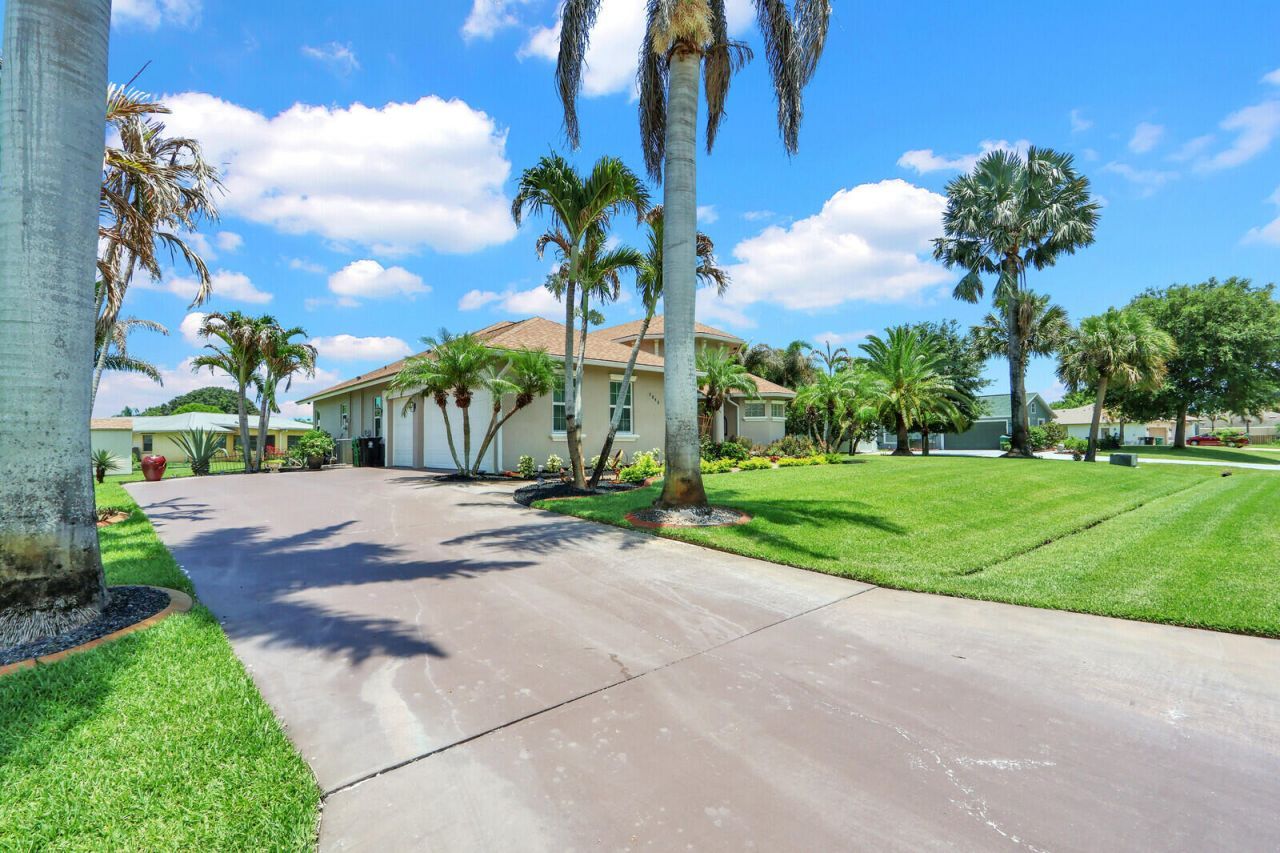 2043 SE Bisbee Street, Port Saint Lucie, FL 34952 Photo