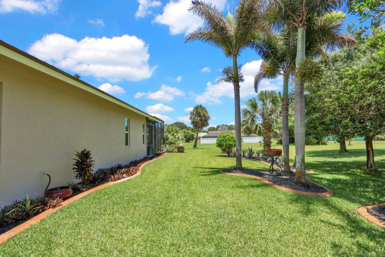 2043 SE Bisbee Street, Port Saint Lucie, FL 34952 Photo