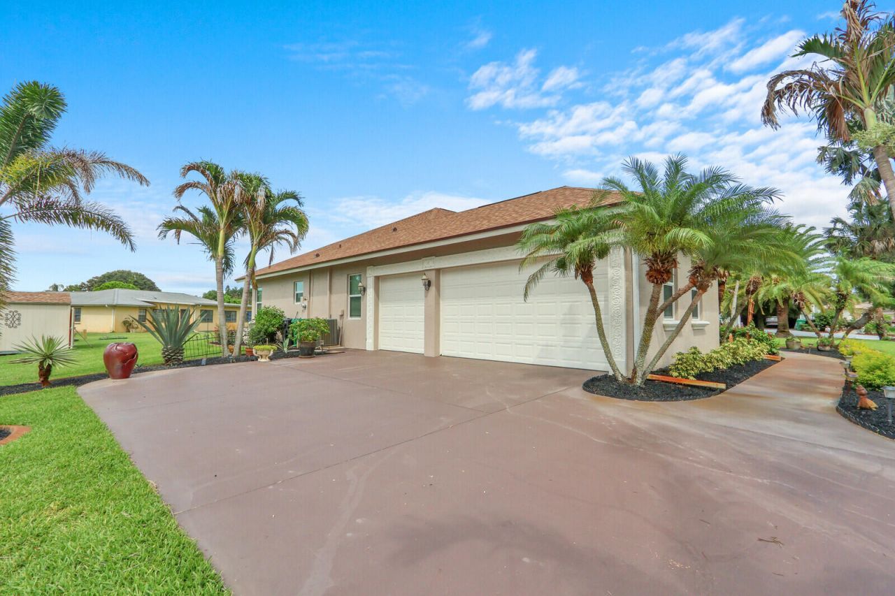 2043 SE Bisbee Street, Port Saint Lucie, FL 34952 Photo