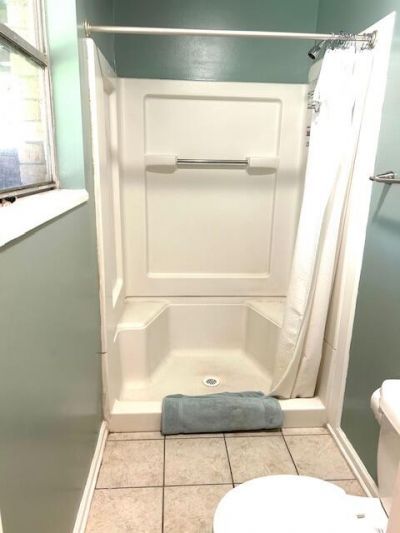 111 Finch Street Photo 18