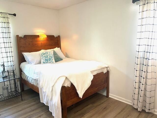 111 Finch Street Photo 19