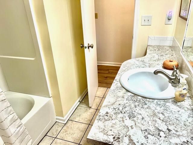 111 Finch Street Photo 24