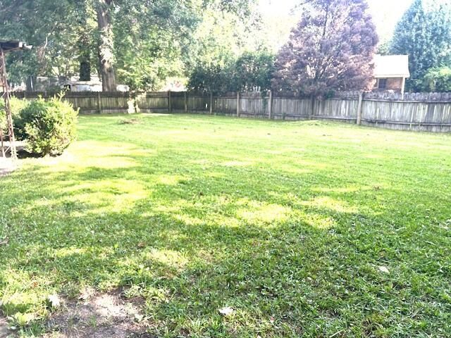 111 Finch Street Photo 28