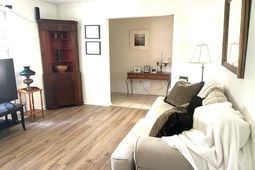 111 Finch Street photo 4