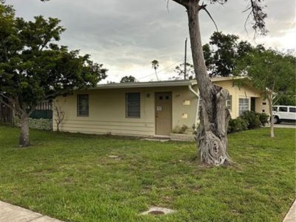 3904 La Palma ST, FORT MYERS, FL 33901