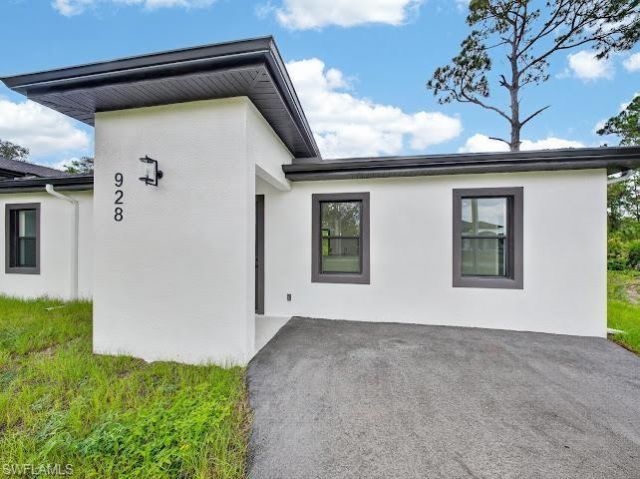928-930 Hepburn Ave, Lehigh Acres, FL 33974 Photo