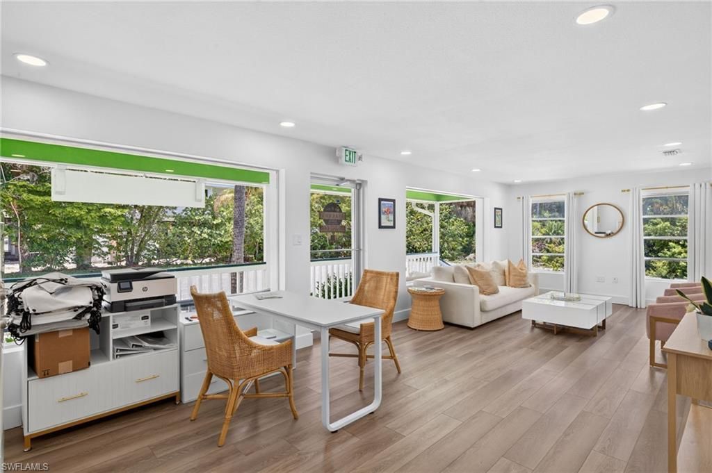 1640 Periwinkle Way , Unit 5, Sanibel, FL 33957 Photo