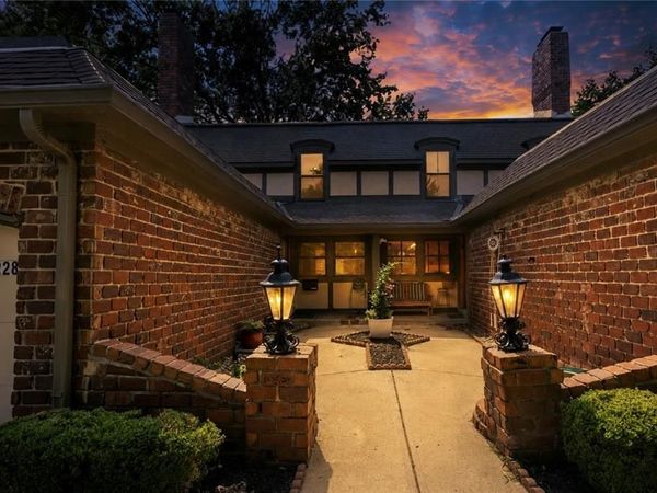 10228 ROBINSON Street, Overland Park, KS 66212